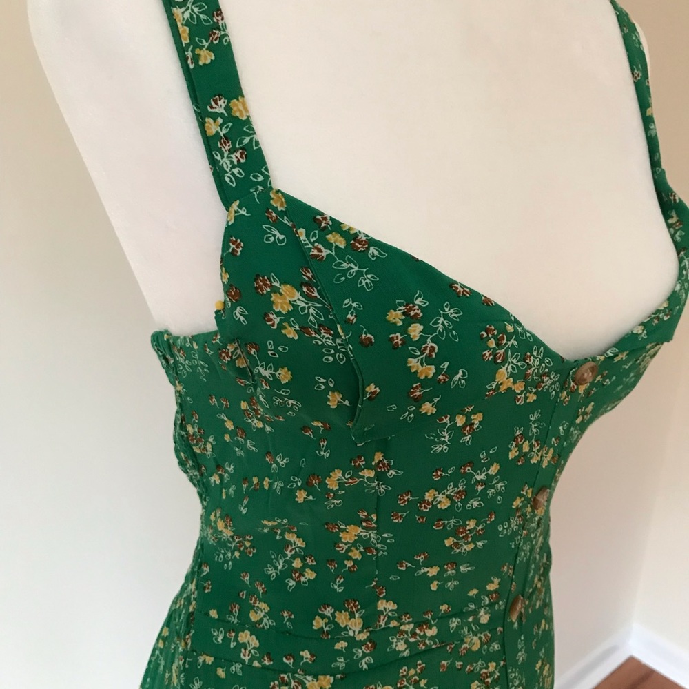 Faithfull Este Midi Dress - Picture 4 of 6